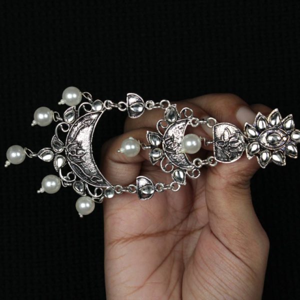 GypsyJewellery/ Silver Oxidized Pearl Earring